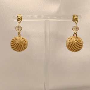 コーデュロイボール&ガラスビーズ ピアス