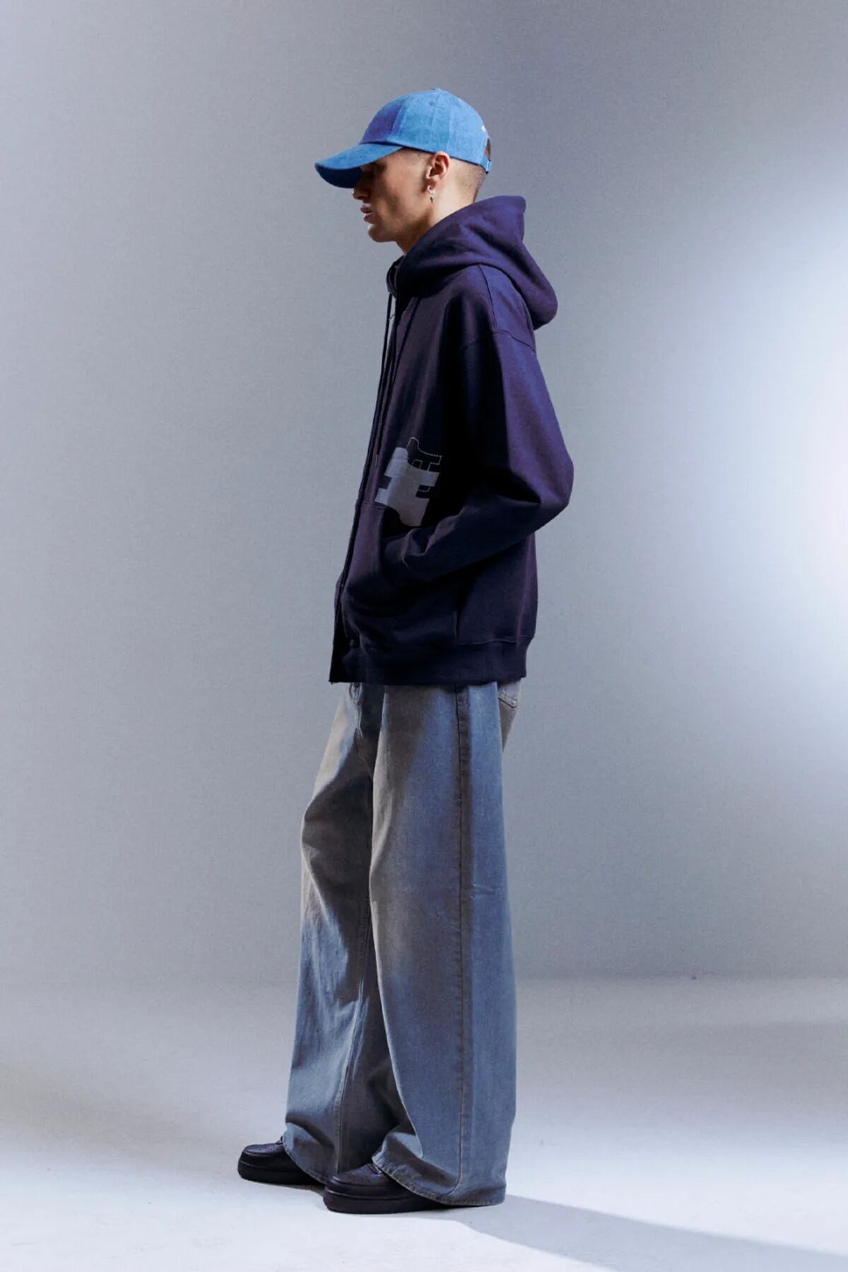 ☆NMIXX ジウ 着用！！【EPISODE UNTITLED】Signature logo hood zip