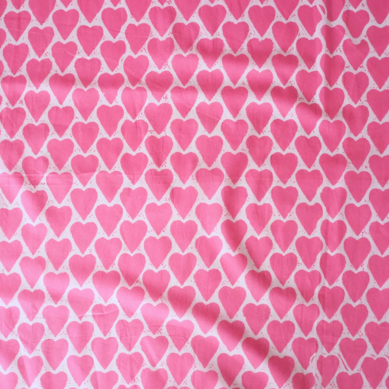 ブロックプリント生地【50cm単位】インド綿 ハート柄 ピンク #25810-PK1【再入荷】