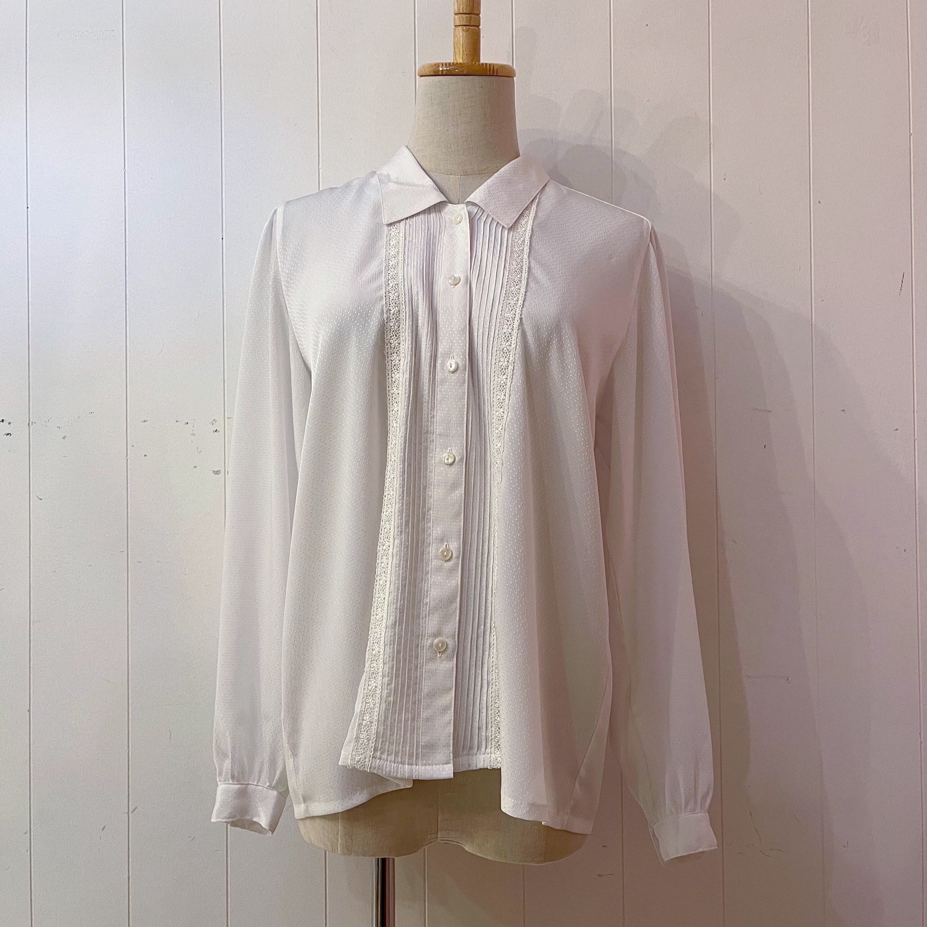 flower lace pintuck blouse