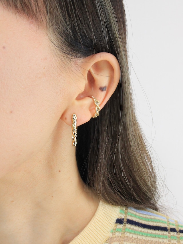 Finding pierced earrings / clip-on earrings