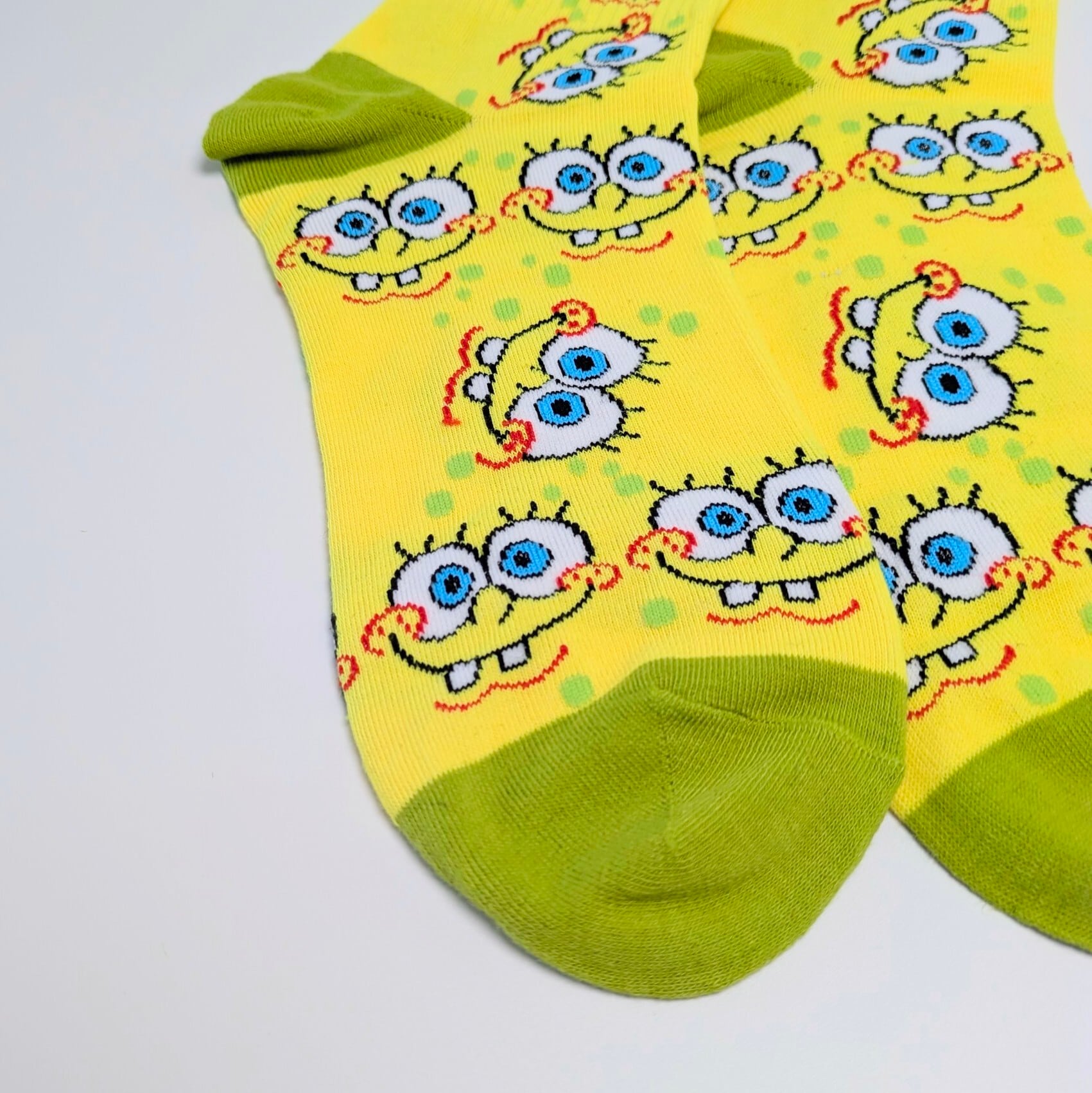 ♧【 crew socks / クルーソックス 】SpongeBob SquarePants ( スポンジボブ ) / スポンジボブ 靴下 / ソックス〚アメリカン雑貨 アメトイ〛