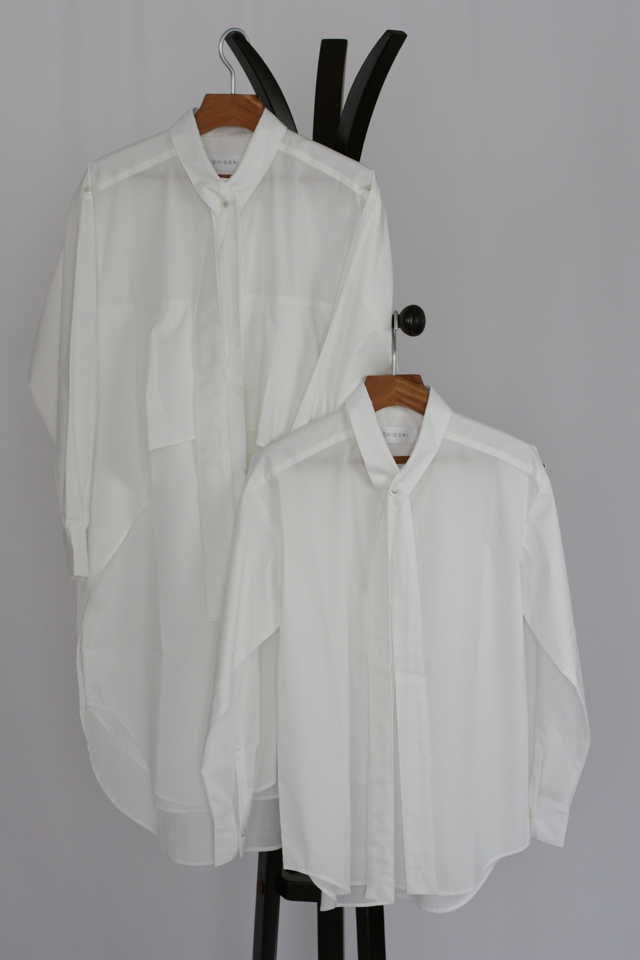 【CHIDORI】コンバーチブルカラーシャツ / OFF WHITE（CH2603-005）