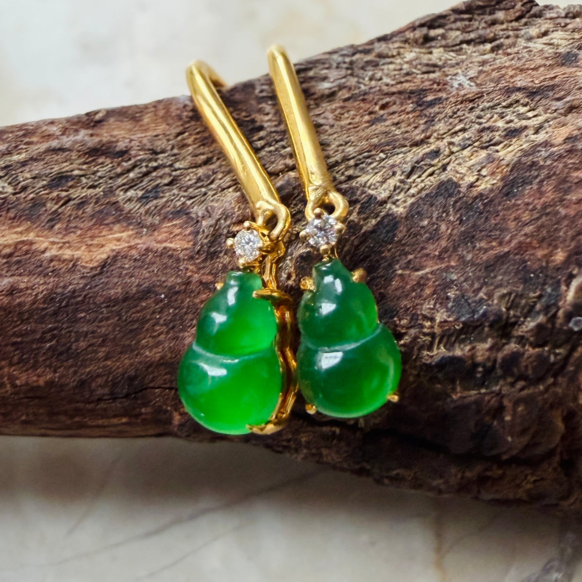 Jade earrings 翡翠ピアス 瓢箪型 RC0089 | Victorian Box