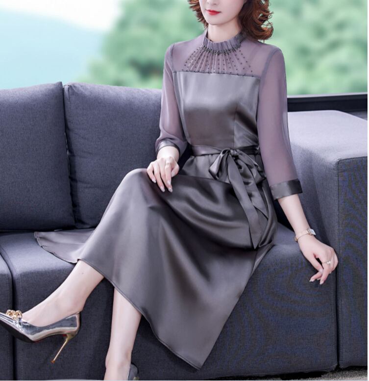 サテンドレス ドレス ミモレ丈ドレス Aラインドレス ミモレ ミモレ丈 袖あり 7分袖 七分袖 ハイネック Aライン ウエストリボン ハイウエスト きれいめ 華やか 大人 上品 おしゃれ お洒落 存在感 無地 30代 レディース 女性用 パーティー イベント ホテル レストラン ファッション コーデ スタイル 高見え インスタ映え 夏 二次会 2次会 お呼ばれ パーティー パーティ サイズ M L XL 2XL 3XL 紫 パープル