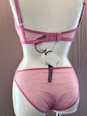 KATE ワイヤーブラ else