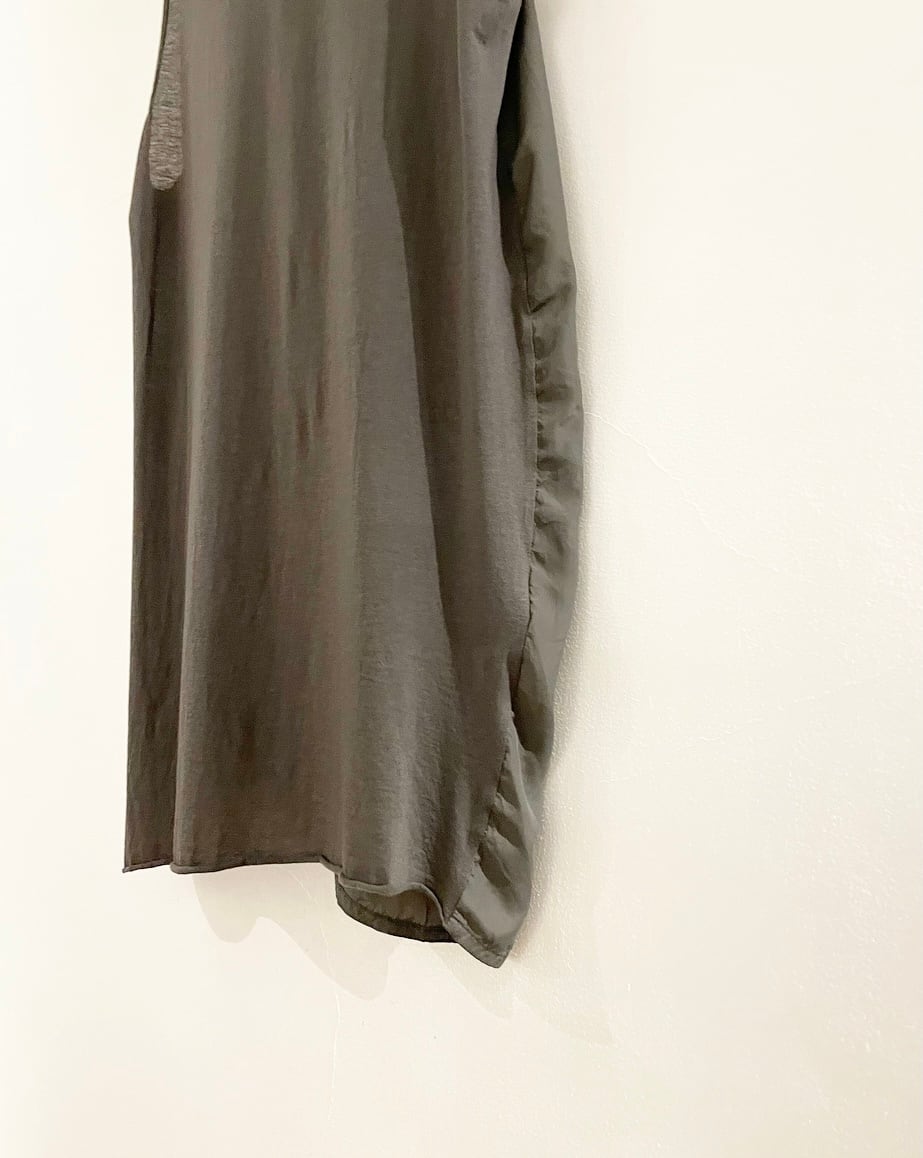 ROQUE ILARIA NISTRI ノースリーブ チュニック アートプリント 新品 ROQUE by ILARIA NISTRI ノースリーブトップス | mapolis