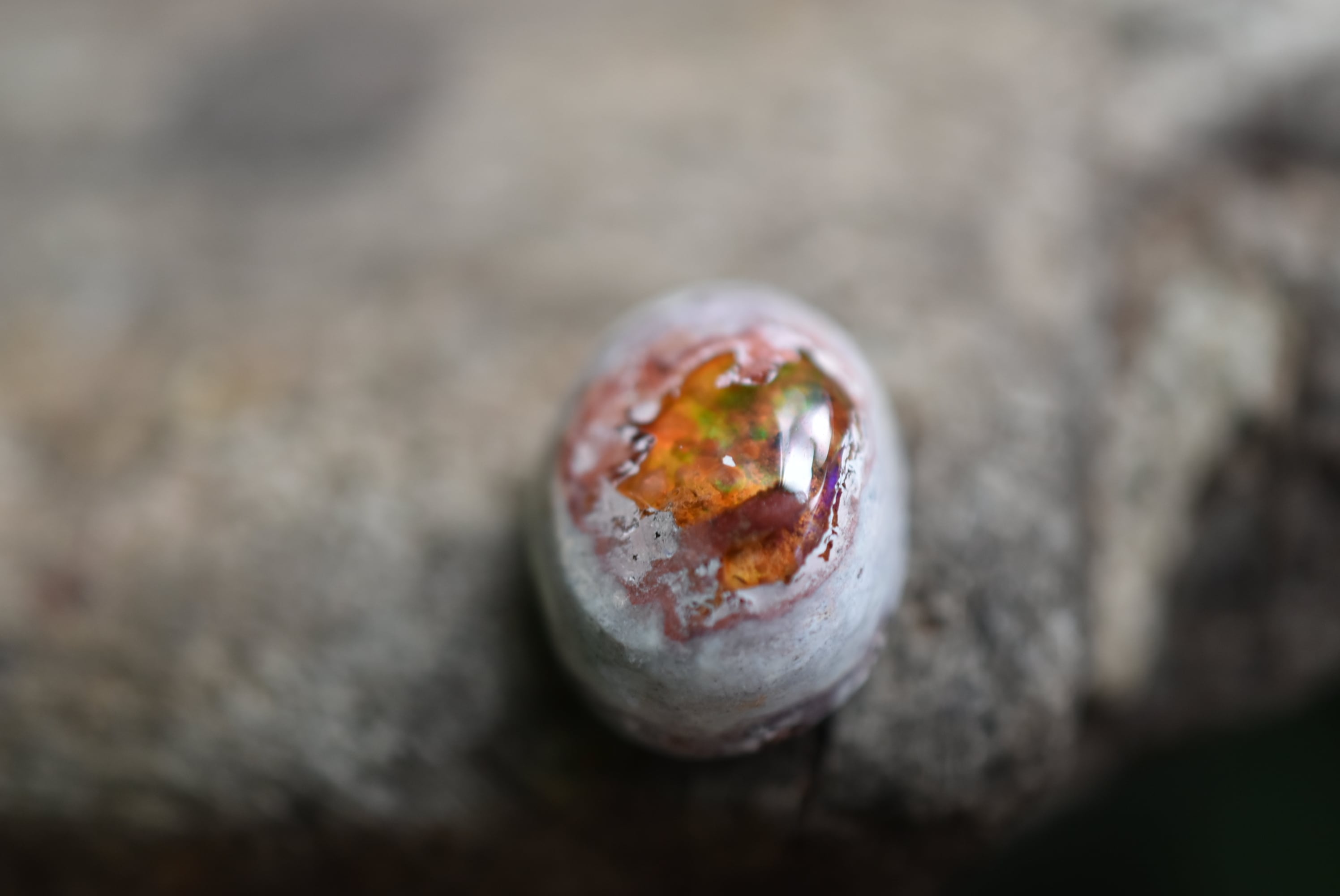 良質ビビットカラー☆カンテラオパール s714 | Funky garuda Stone