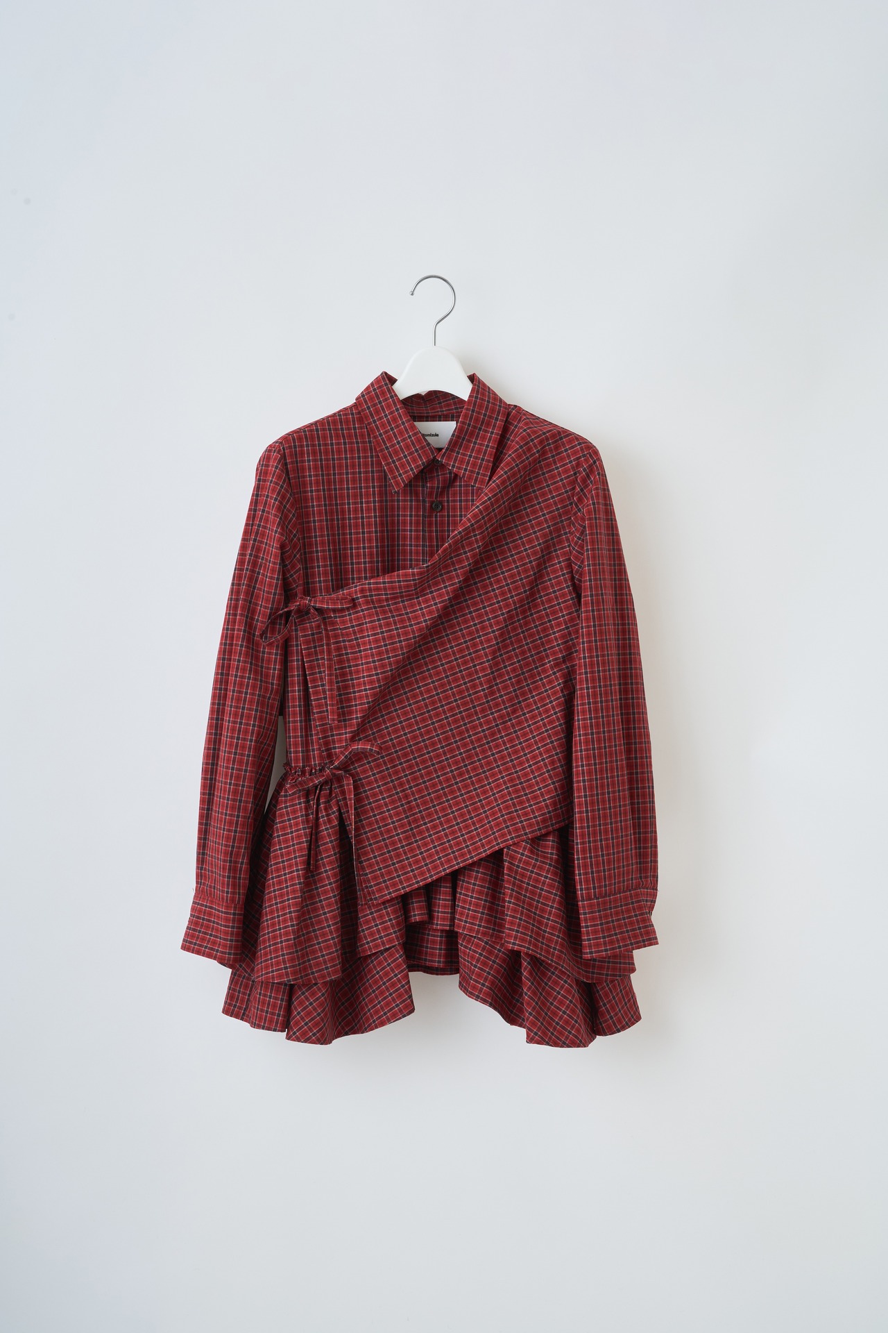 Check gathered design shirt