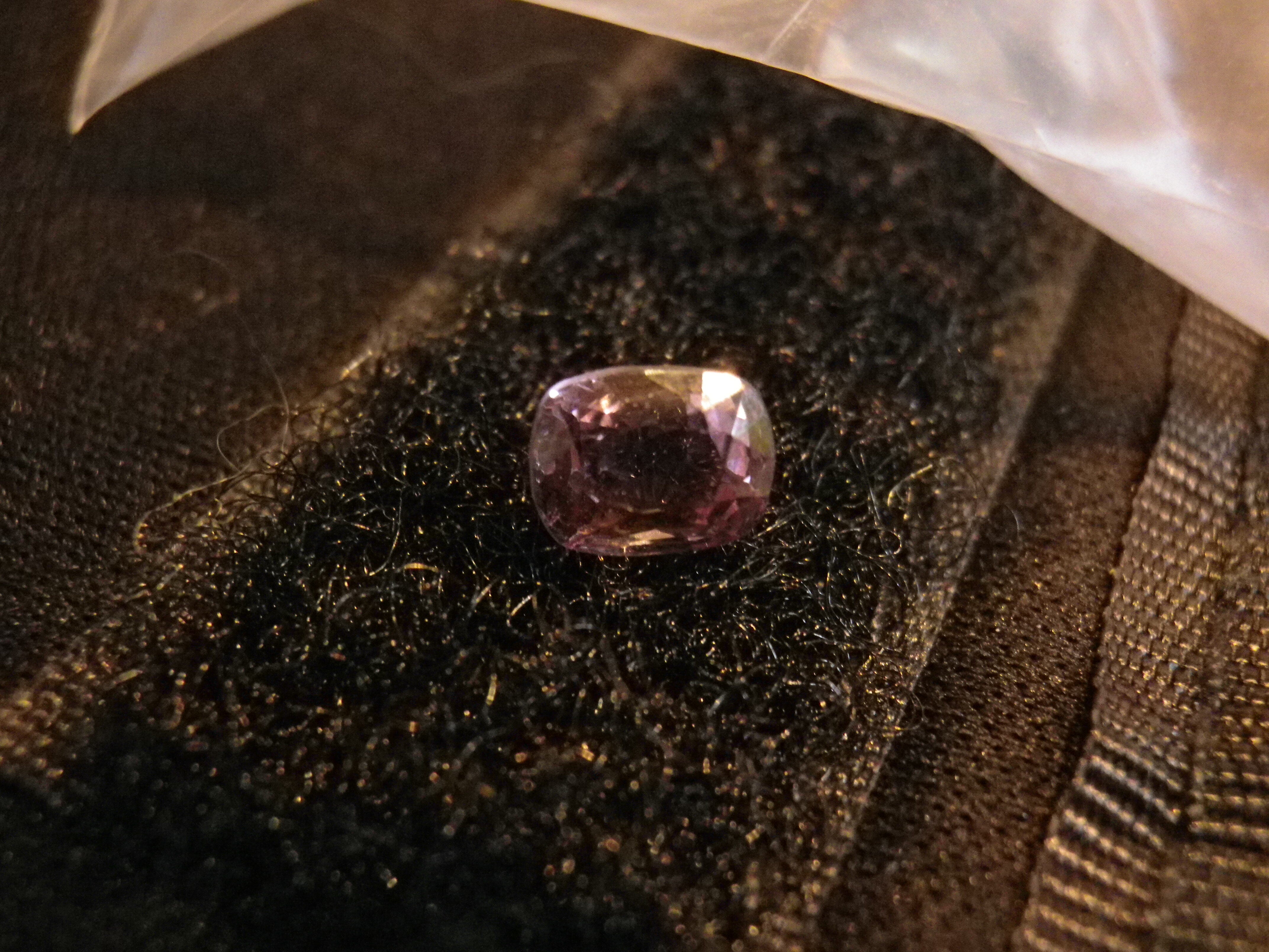 スピネル 0.70ct ファンシー スリランカ産 スピネル 0.70ct ファンシー スリランカ産