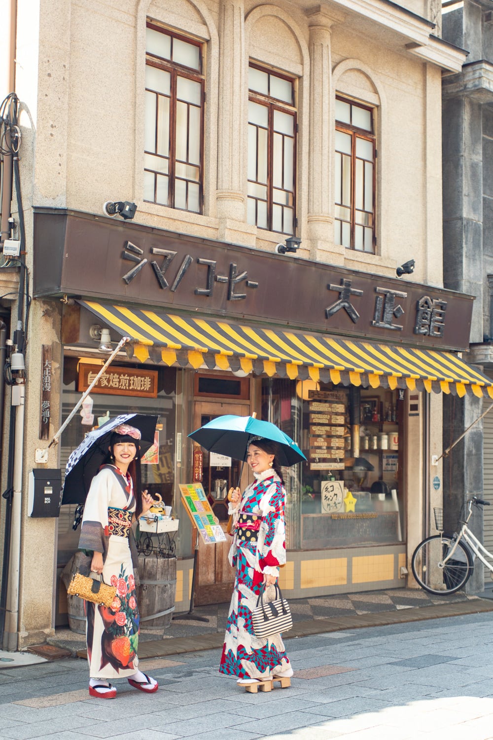 こ*め様 新品　重宗玉緒さん半幅帯「ツバメとあわ」 即納品あり】リバーシブル 西陣織半幅帯 ピーコック×フルムーン | 重宗