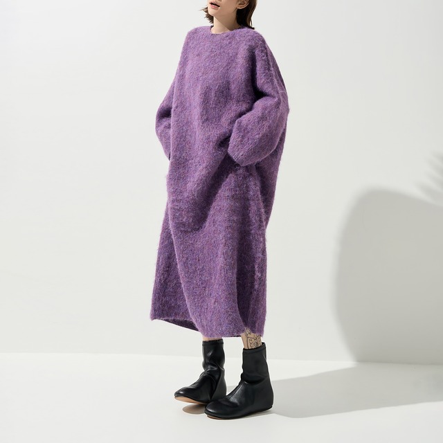 ラウンドネックストレートニットワンピース H0052