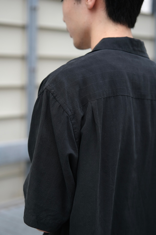 Utah/ 90's "PERRY ELLIS" geometric all silk open collar short-sleeve shirt