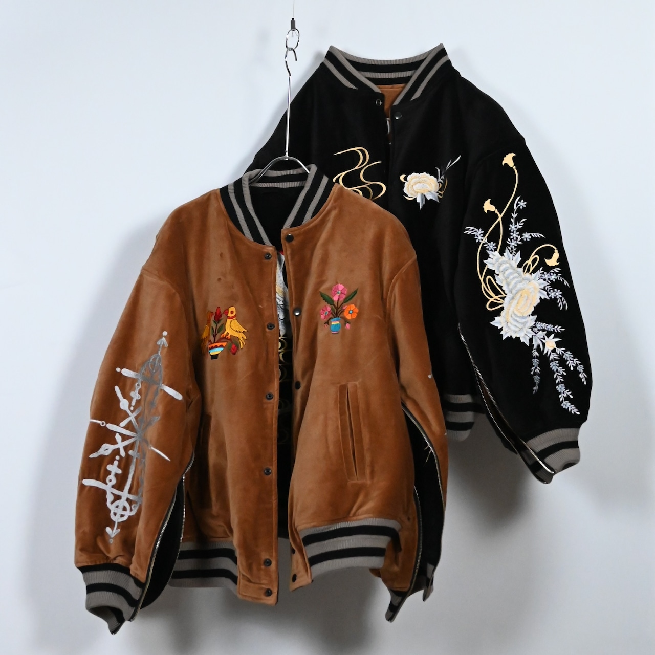 Leh / Embroidery SKA Reversible Blouson (キャメル表側)