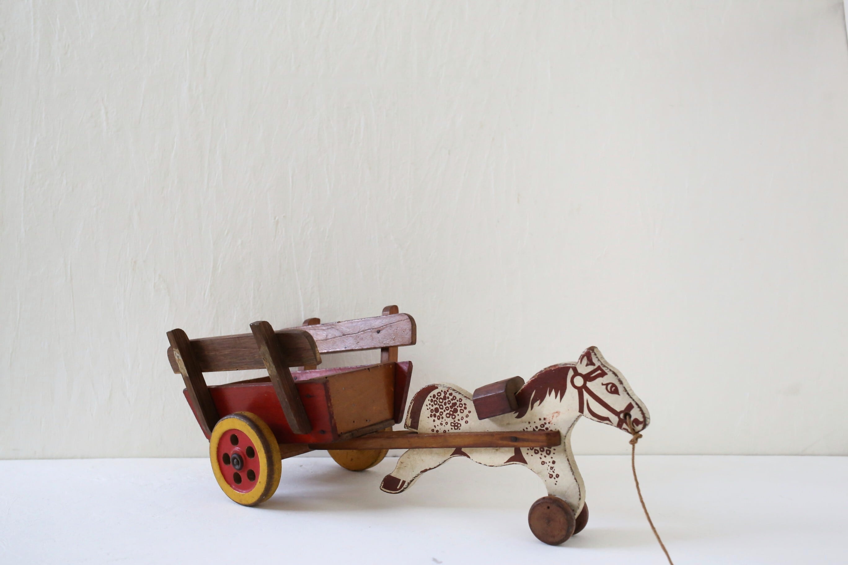 フランス アンティーク ヴィンテージ おもちゃ 大きめの木製の馬車 N