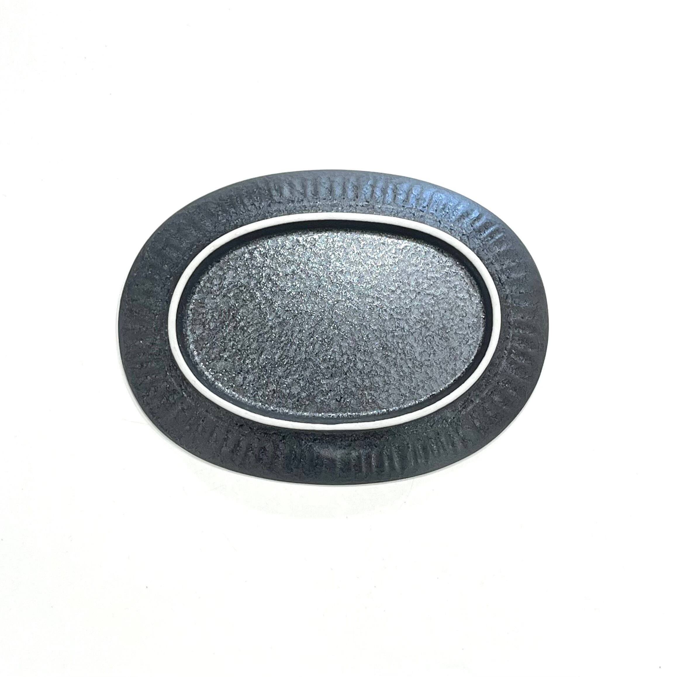 晶塗掛け分 (金・銀) 花唐草彫楕円皿 16cm | 24to3［西富陶磁器
