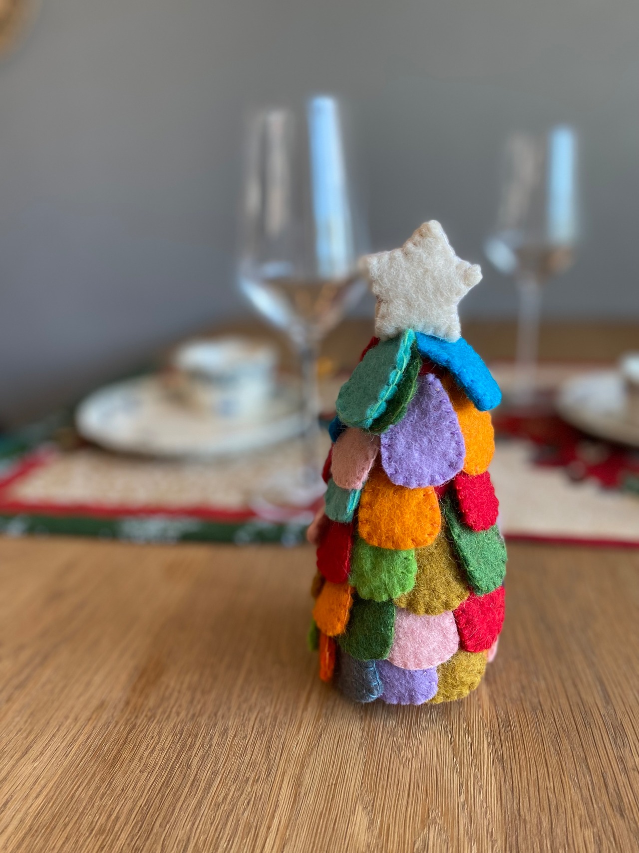 カラフルツリーオーナメント クリスマス