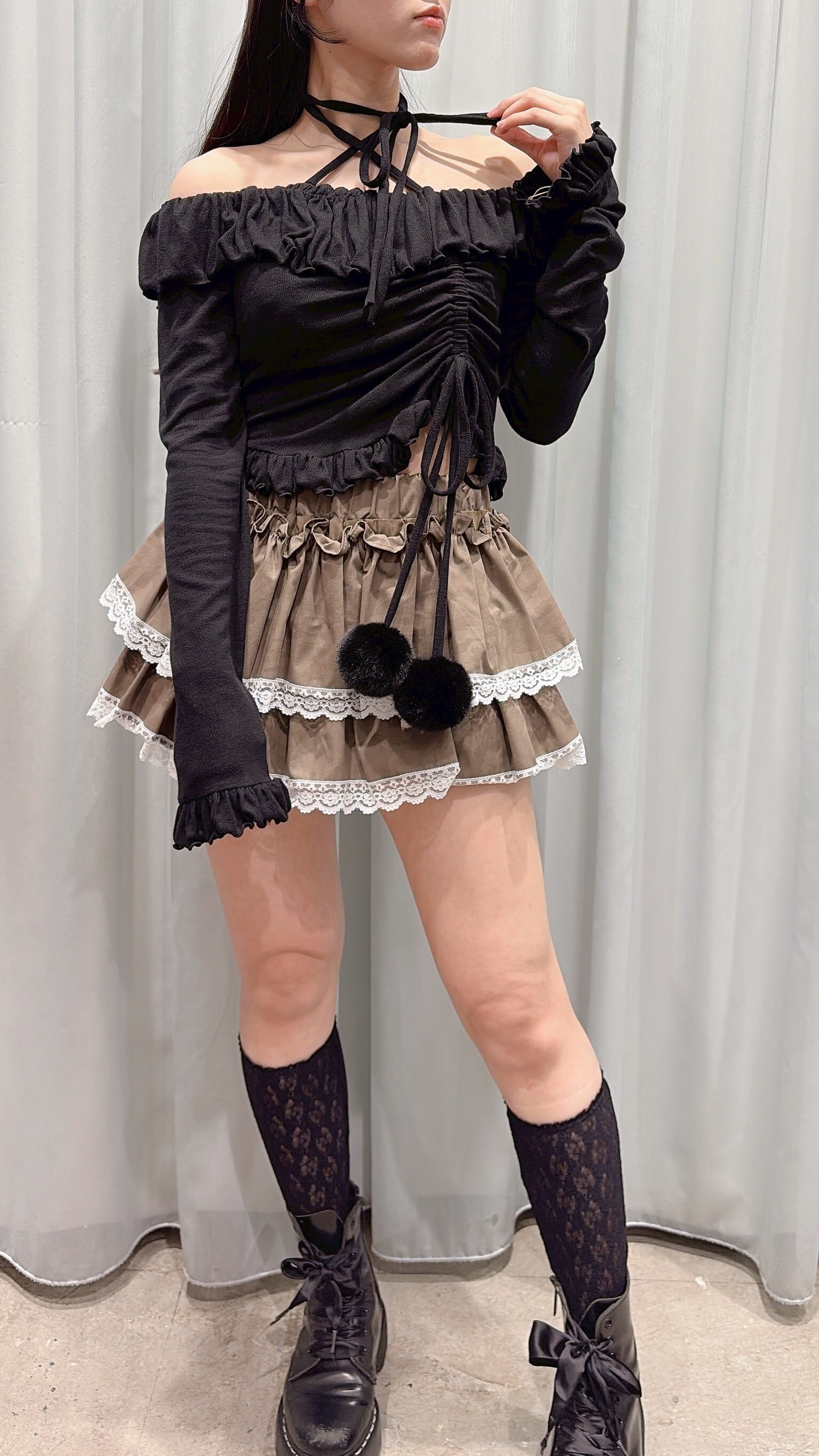 ぽんぽんオフショルトップス | lilLilly official webstore