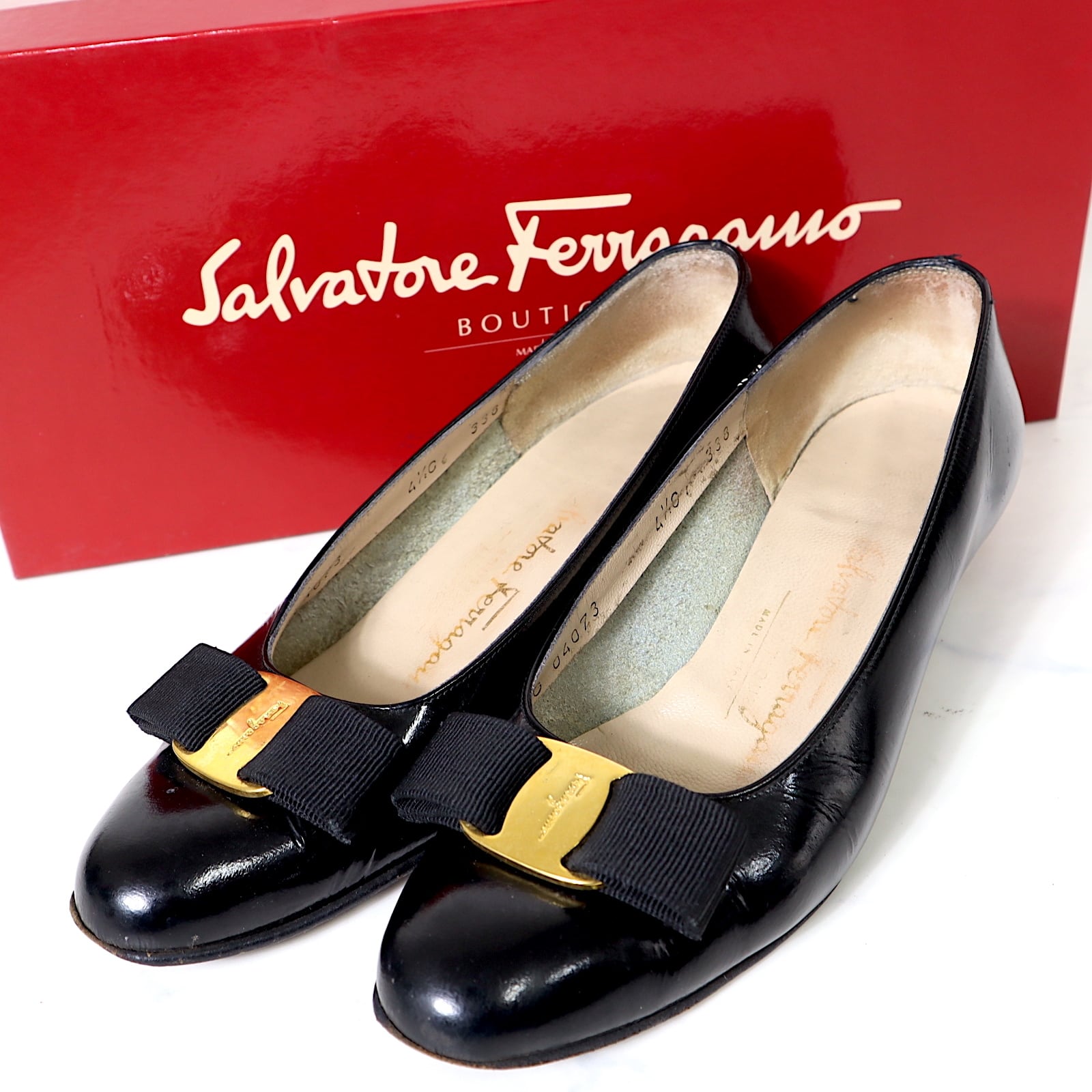 サルヴァトーレフェラガモ Salvatore Ferragamo パンプス レディース