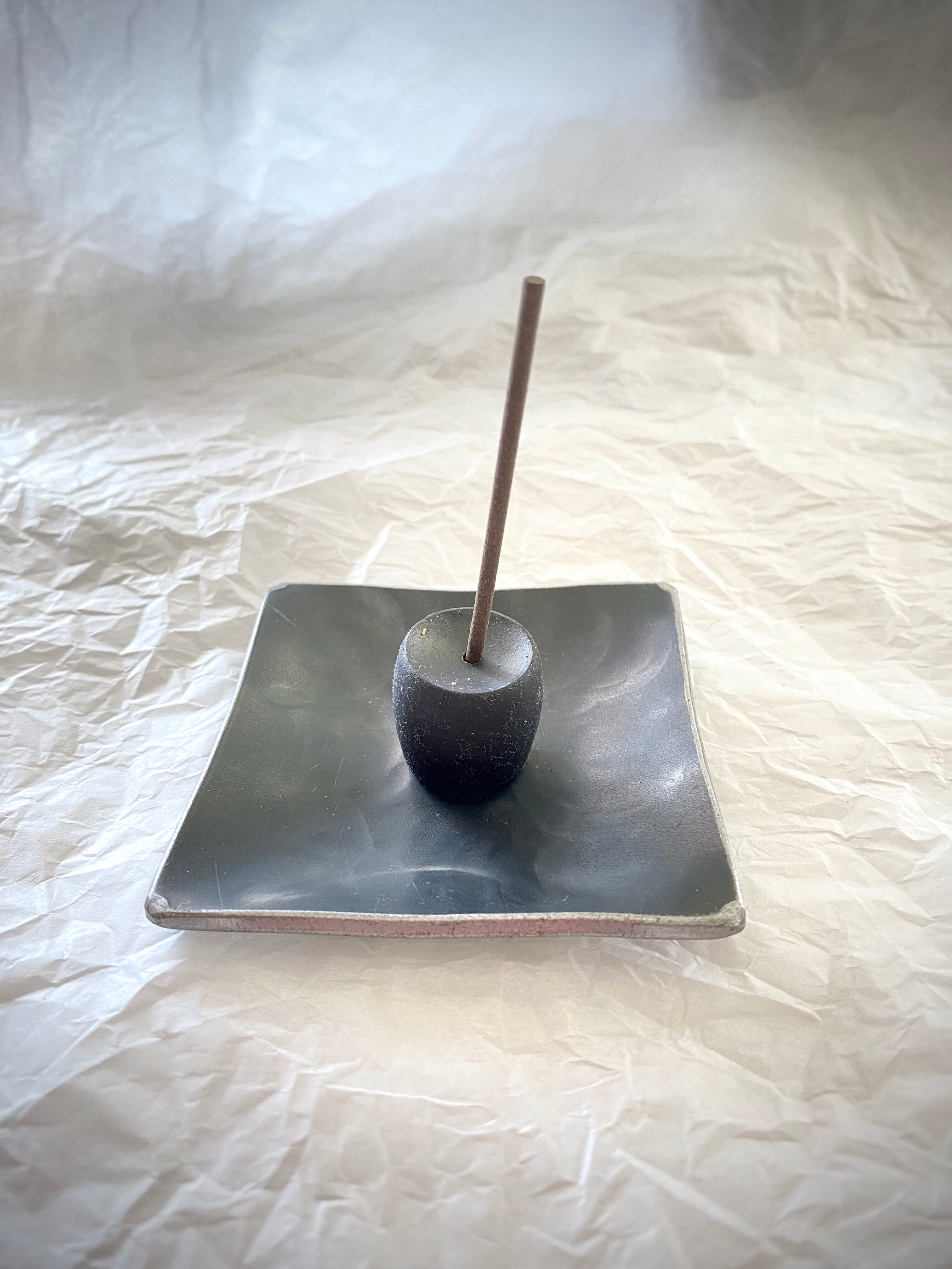 お香立て 丸四角S | 鍛鉄工房イヌイ