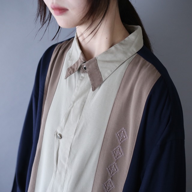 "刺繍" multi color switching design over silhouette shirt