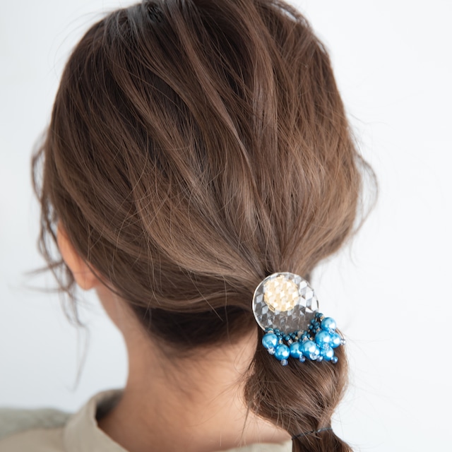 【 一点もの 】アクリル・ビーズ・パールのポニーフック　縦6cm × 幅6cm　ハンドメイドヘアアクセサリー【soie for Hair】　Loufreasy × aK