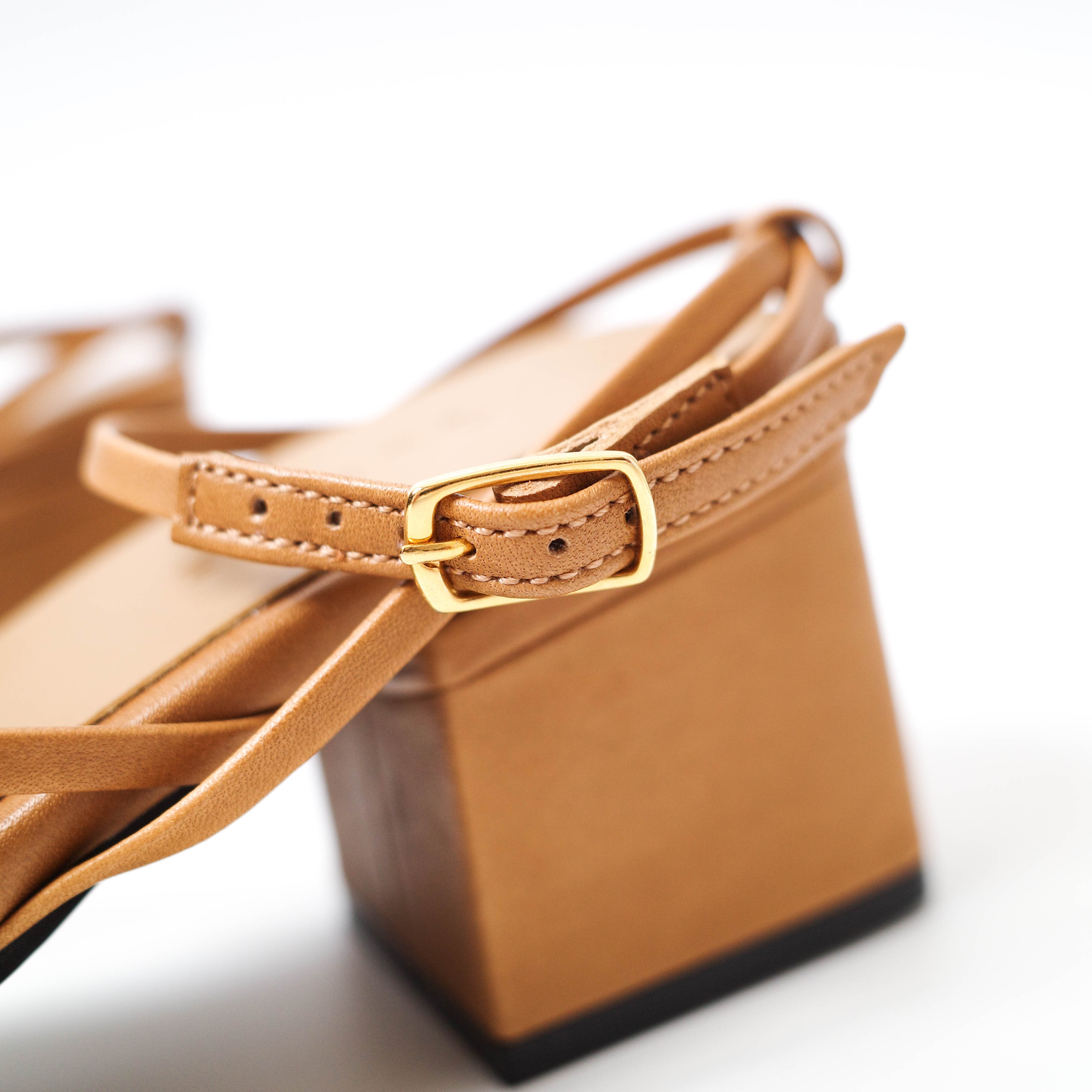 [NEW] CLANE	LINE STRAP SANDAL BEIGE 18115-8411