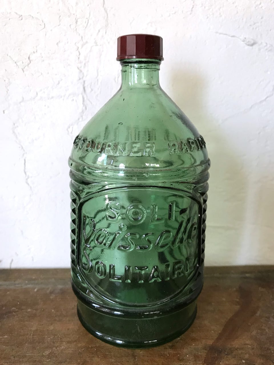 エンボスロゴ入り 液体せっけんのガラス瓶 | Brocante de La Cocotte