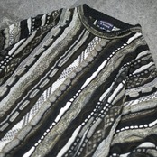 brown 3D design knit