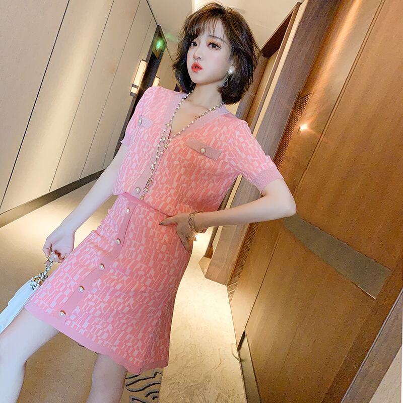 Vネックニットジャカード半袖スリーブトップス ウェストシングルブレストスカート スプリング ショート ハーフスリーブ 春物 MIUCO39089457590