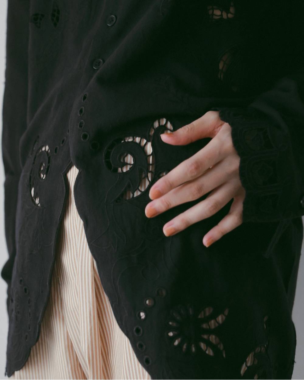 トップス anuke / Cutwork Opencollar Shirts anuke(アンヌーク) Cutwork Opencollar Shirts | サウスオレンジ