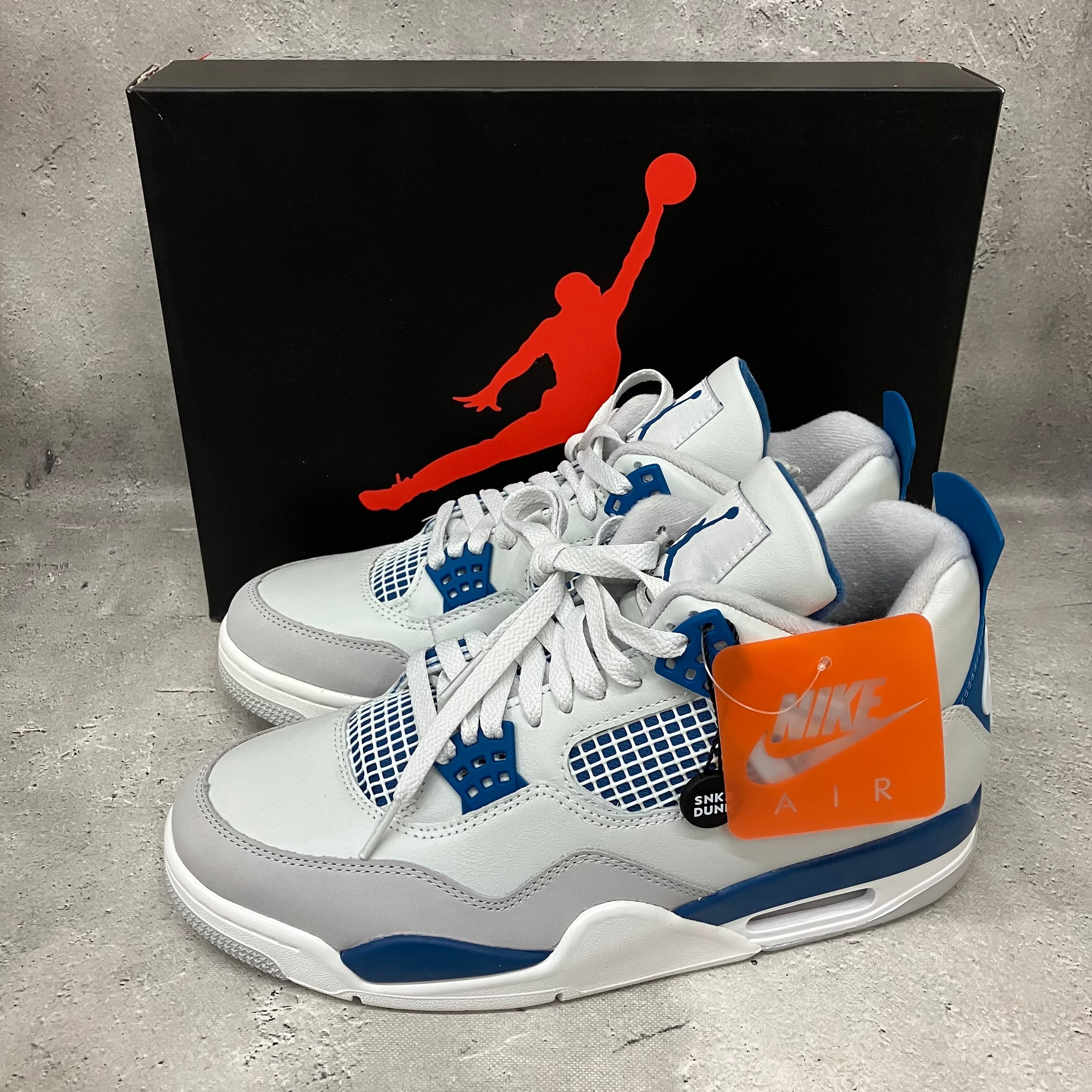 Nike Air Jordan 4 Retro 