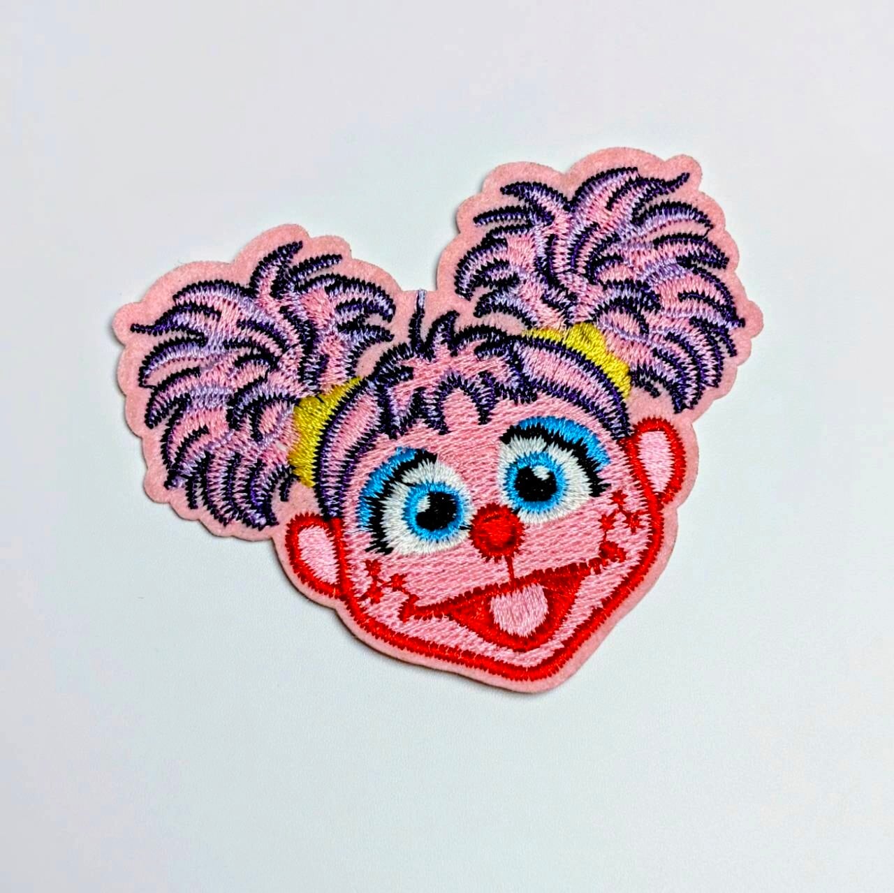 送料無料！ ☆刺繍アイロンワッペン☆【 Sesame Street ( セサミ
