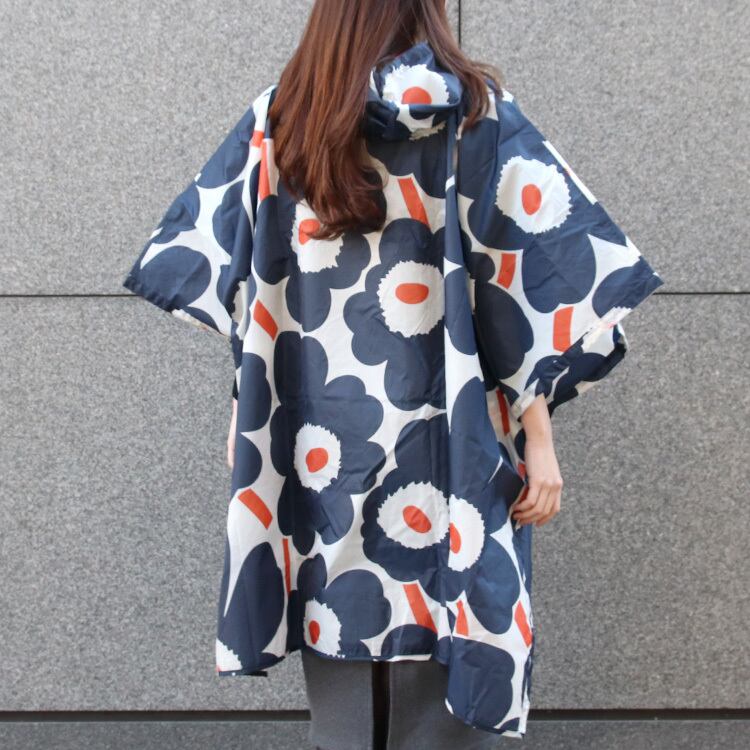 マリメッコ marimekko PIENI UNIKKO ウニッコ柄 レインコート 47597 ﾚｲﾝﾎﾟﾝﾁｮ 153 レディース