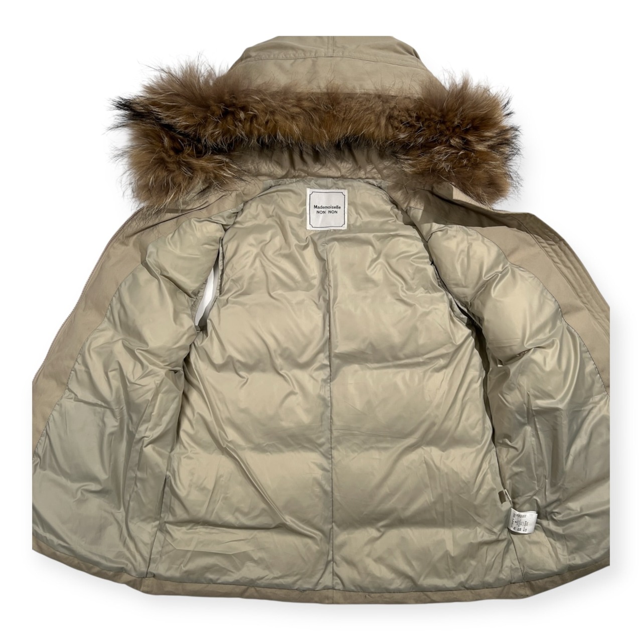 美品 Mademoiselle NON NON マドモアゼルノンノン 毛皮ファー ダウンベスト プリント入り サイズ 38 M /ベージュ系/パパス/日本製