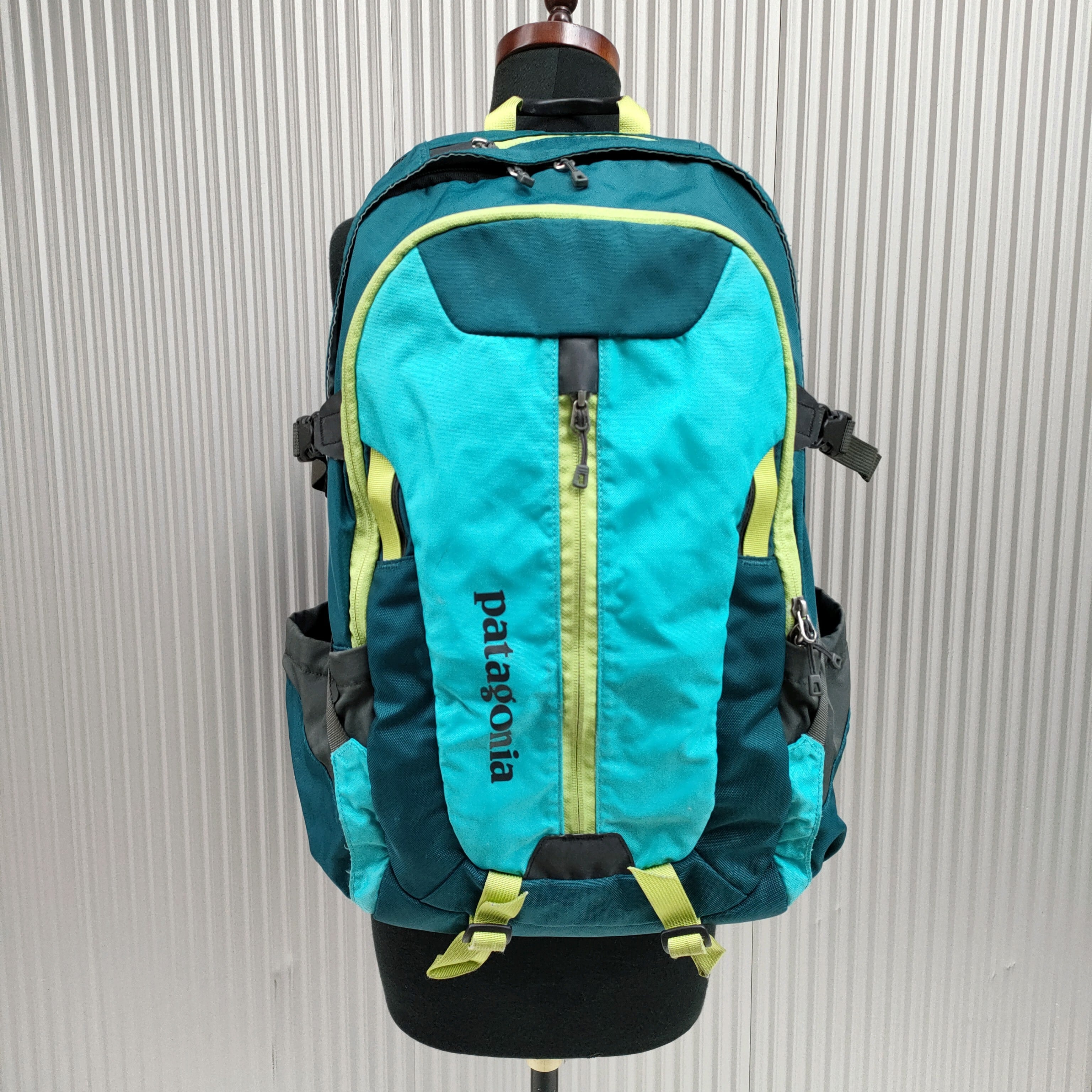 【美品】パタゴニア Patagonia レフュジオ バックパック 28L