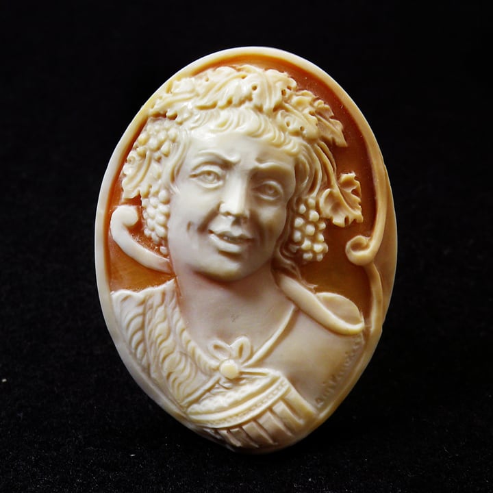 小春日和 K18枠カメオアニエロ　ペルニーチェ 豊饒の角を捧るデメテル CAMEO（カメオ） Maestro Aniello Pernice作 サードニクス シェル K18