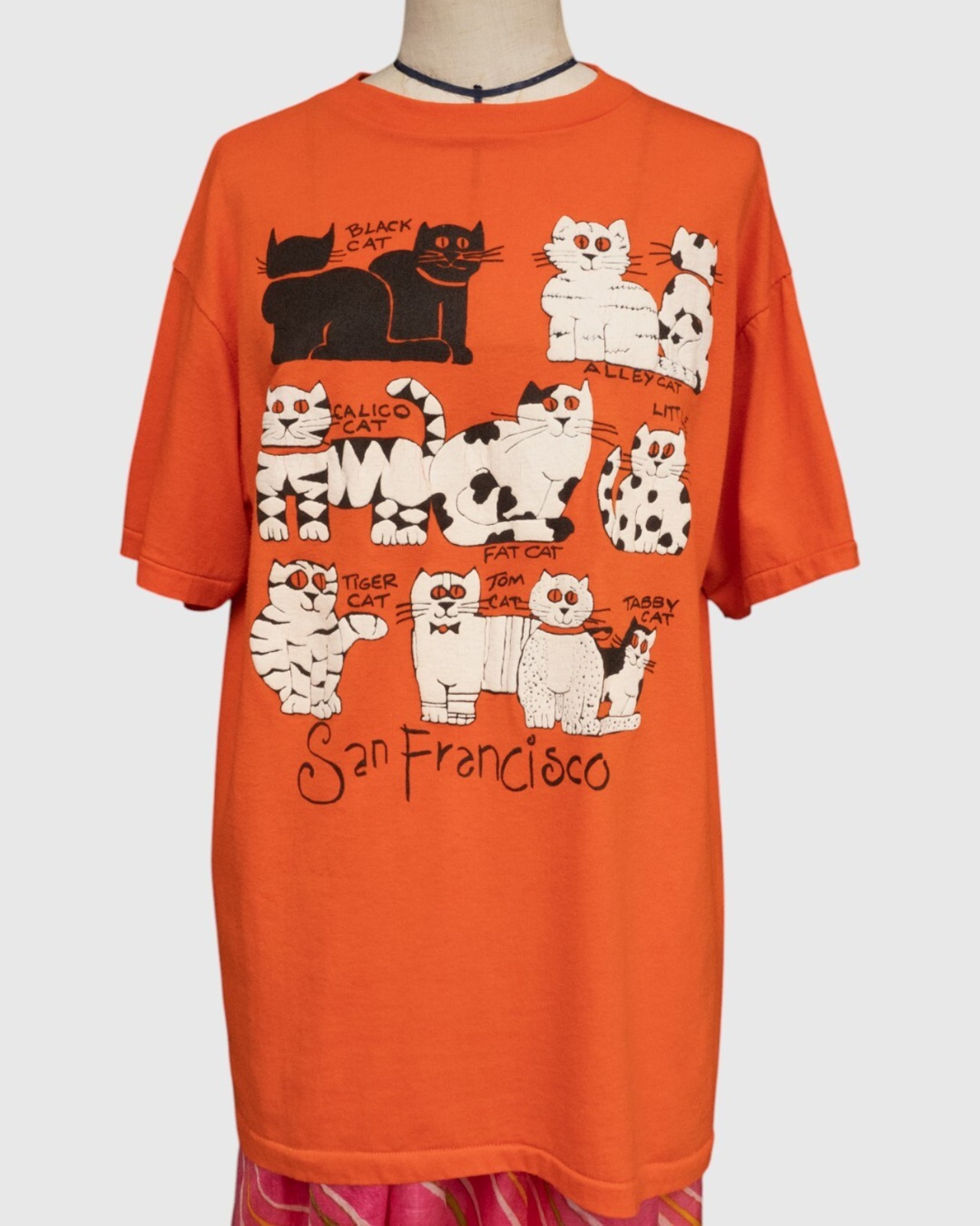 【古着】90’ｓSan Francisco土産 ねこ沢山発泡プリント オレンジT - 1