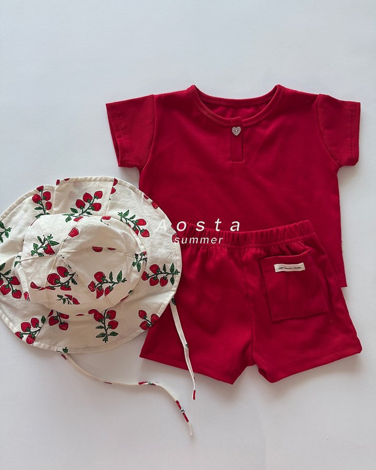 [Aosta] Heart Button Tee / [아오스타] 하트단추티