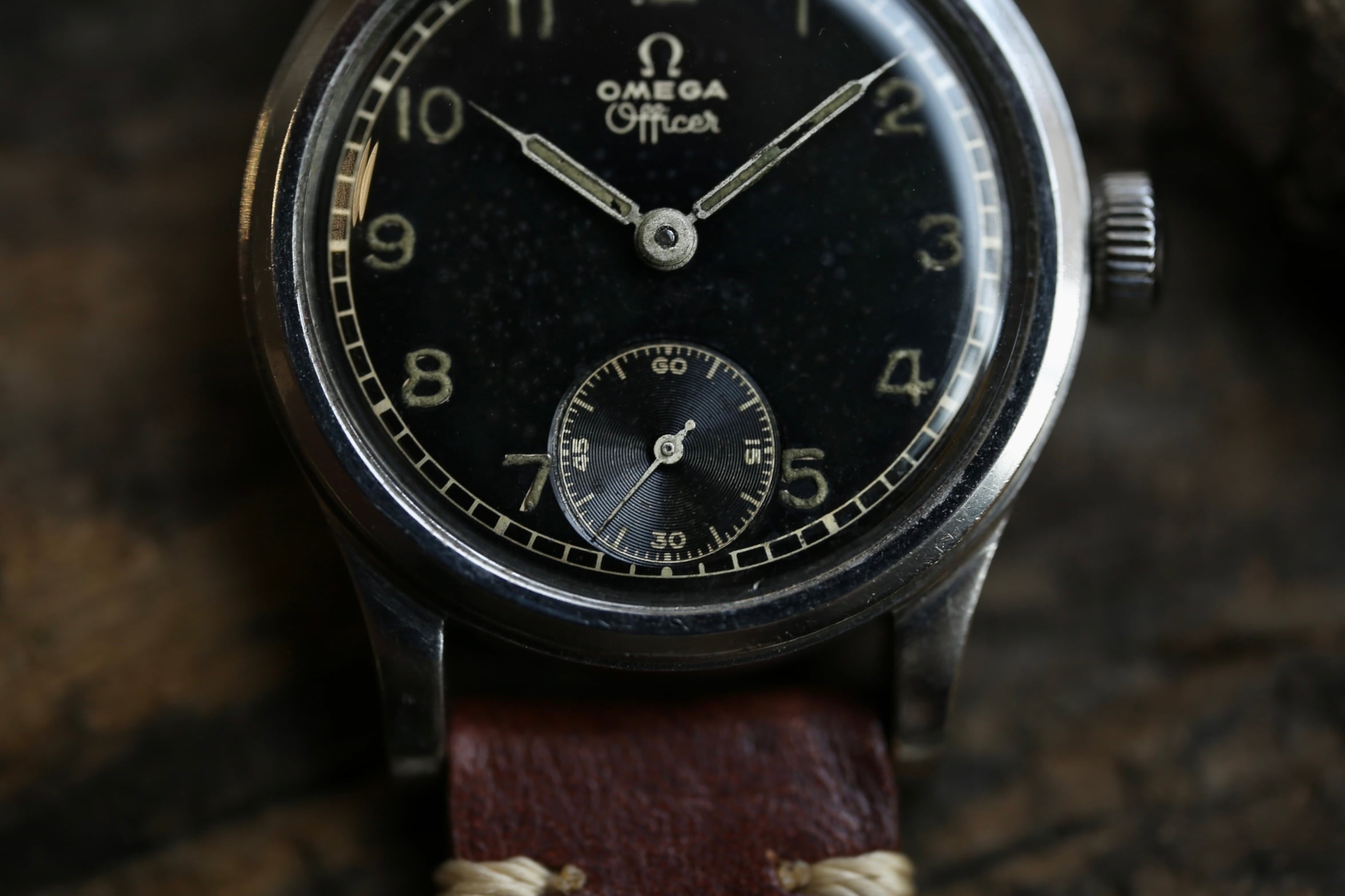 OMEGA】 1940's オメガ Officer(オフィサー) スウェーデン仕様 OMEGA】 1940's オメガ Officer(オフィサー) スウェーデン仕様