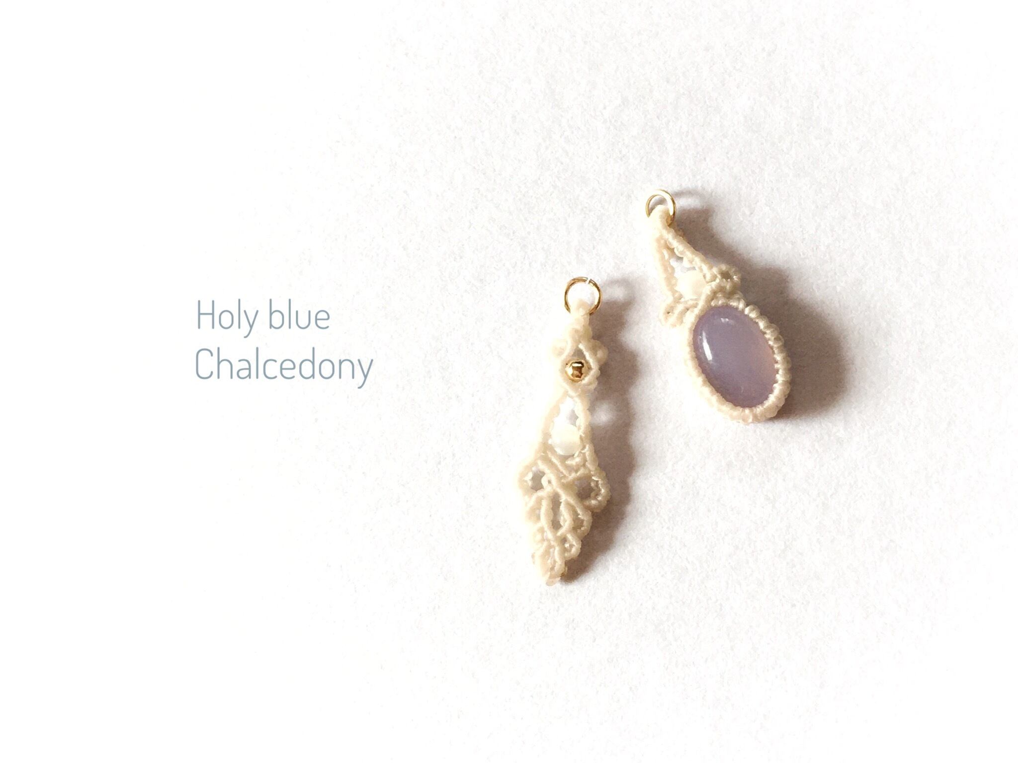 ホーリーブルーカルセドニー macrame earrings
