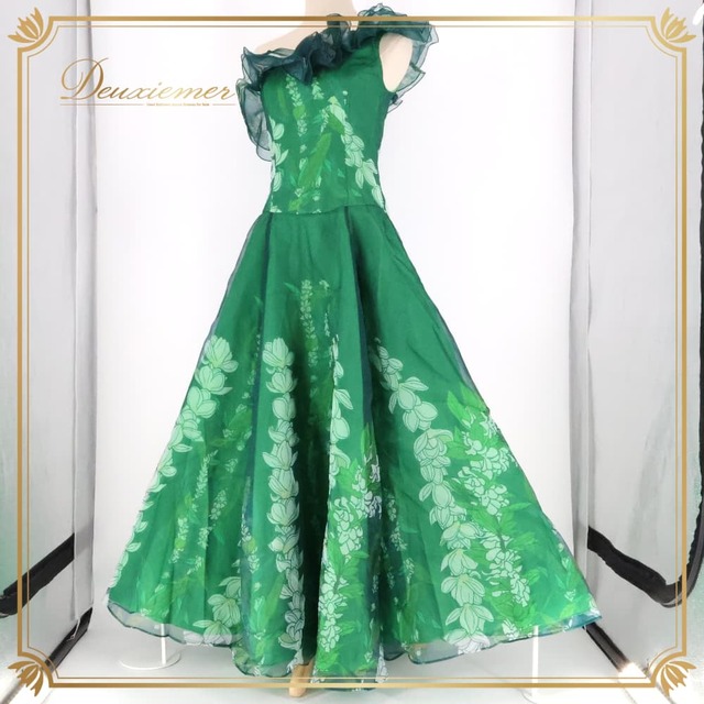 ハワイアンダンス 衣装 CoCoEmily ココエミリー ワンピース フラダンス グリーン系 ワンショルダー アシンメトリー チュール生地 フリル ワントーン かわいい 華やか 鮮やか 明るい きれい 上品 ハワイアン アロハ フラ ダンス レッスン 練習