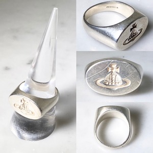 vintage VIVIENNE WESTWOOD silver signet ring “orb”