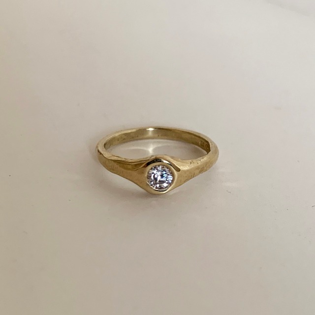 Canna ring with 4mm White CZ Gold