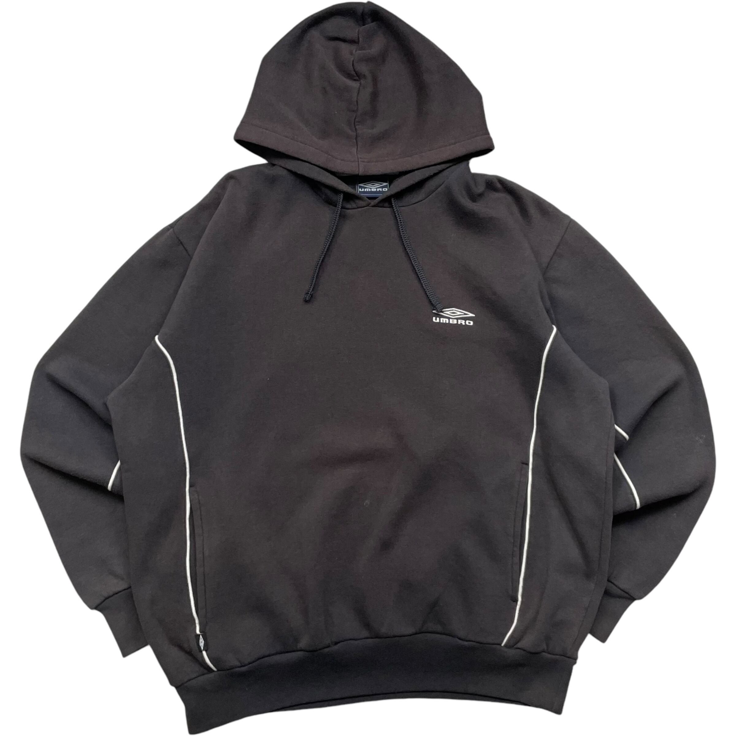 《L》 UMBRO アンブロ スウェット パーカー ワンポイント 刺繍 ブラック no.4785