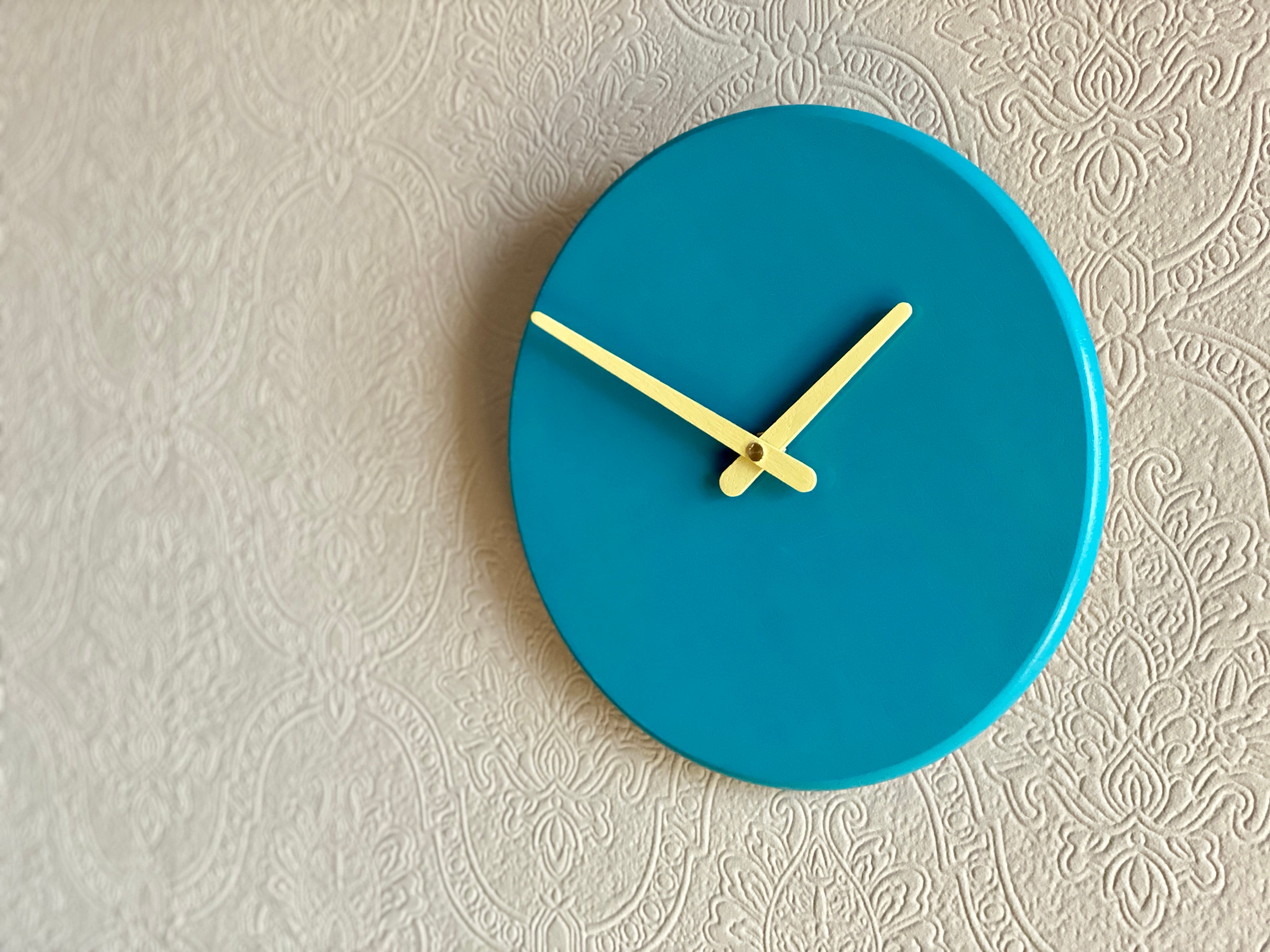 デザインクロック【選べるカラー針】シンプル掛け時計 ベースカラー