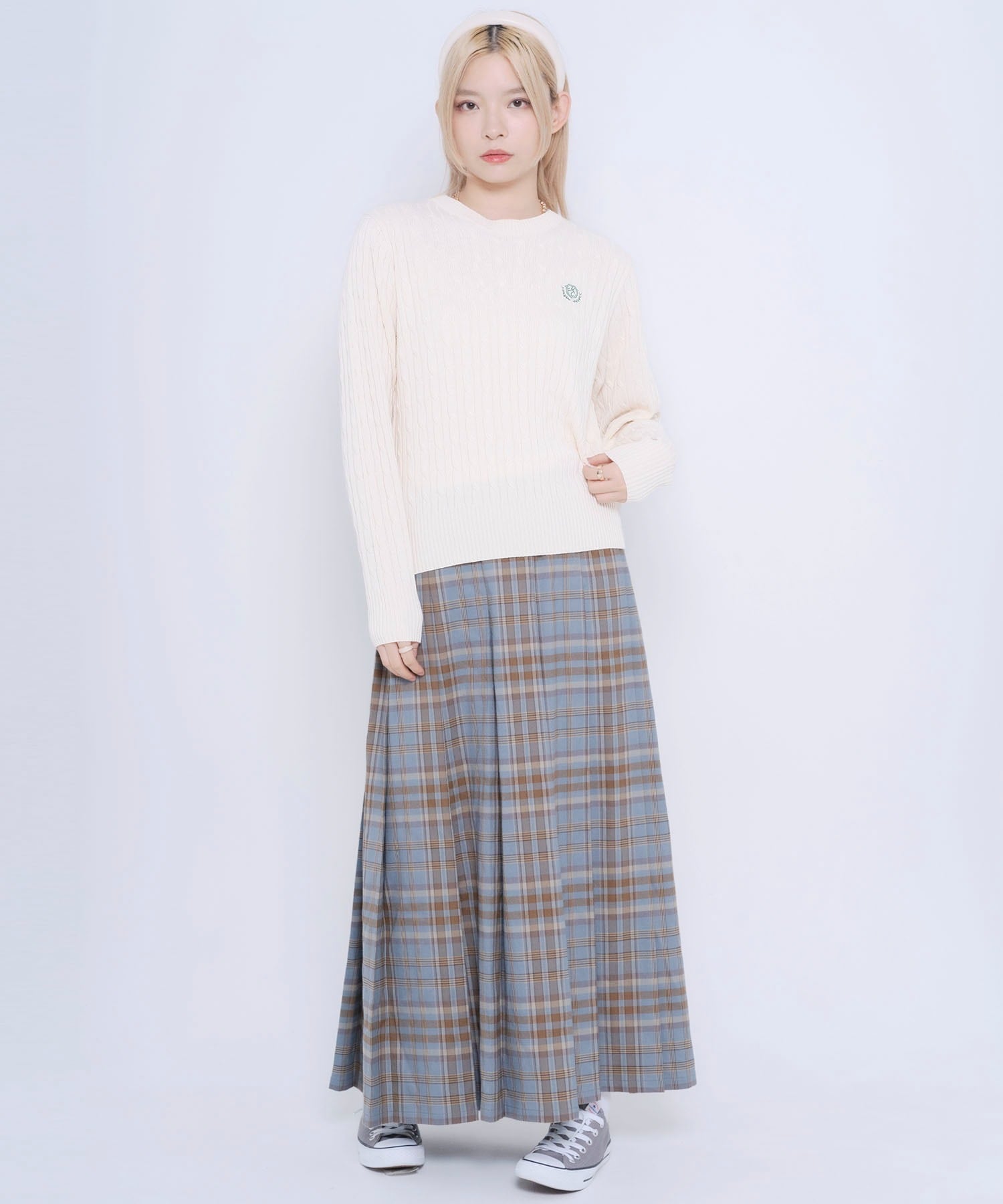 ユニセックス向けのブランドをメインにした、カジュアルな洋服や服飾
