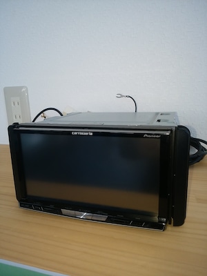 ★送料込★carrozzeriaサイバーナビ 7V型ワイド AVIC-ZH007