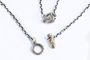 PEANUTS CHAIN  1  ALL SIVER X BRASS    (ROUND OR SQUARE)