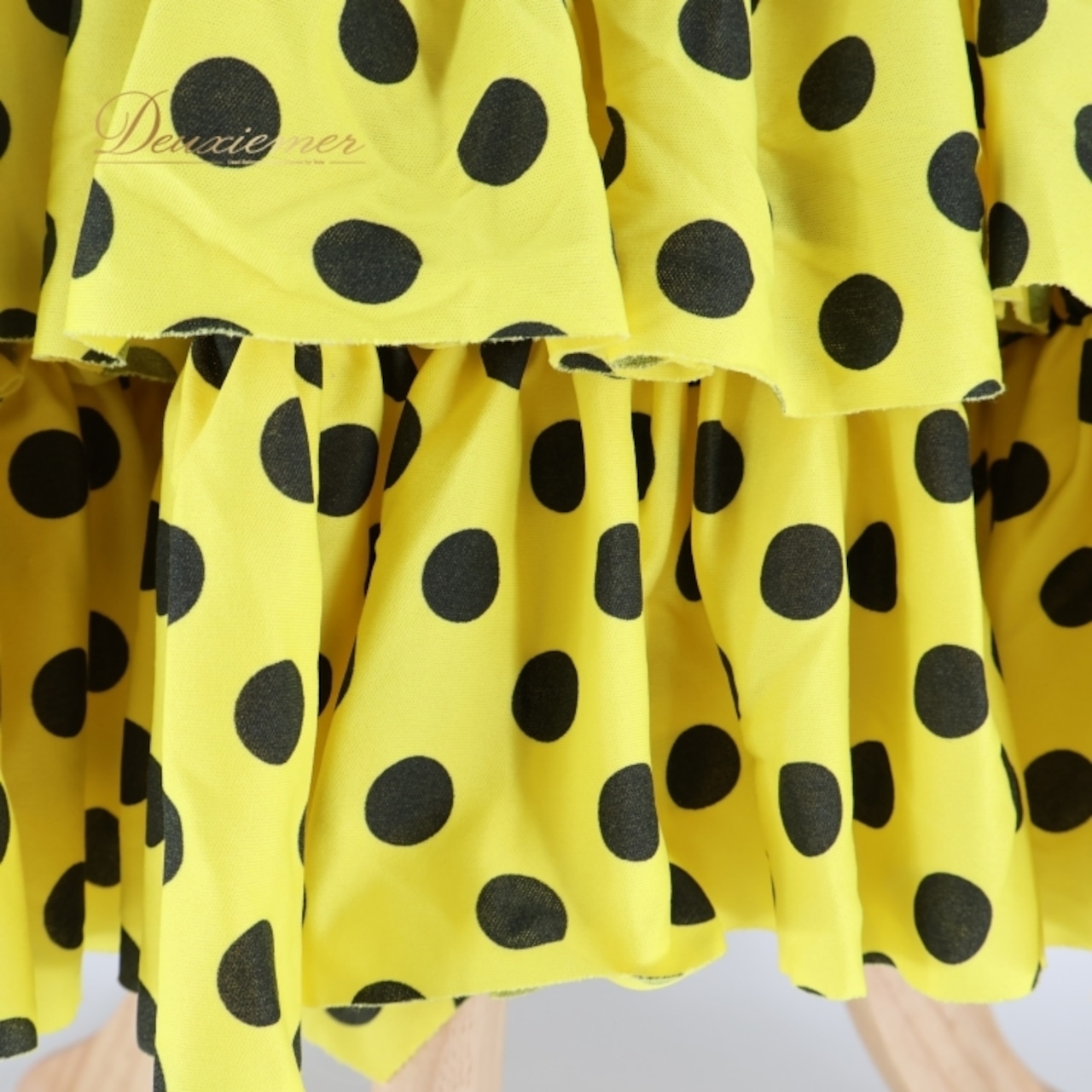 フラメンコ 衣装 ファルダ スカート 黄色 黒 水玉 ドット フリル ボランテ 伸縮 レッスン 練習 ダンス パーティ 発表会 ポップ 可愛い イエロー系 ブラック系 フラメンコスカート おしゃれ スカートデザイン フリルスカート 可愛いスカート レディースダンス衣装 黄色スカート 黒ドット 水玉模様 パーティ衣装 女性用ダンススカート
